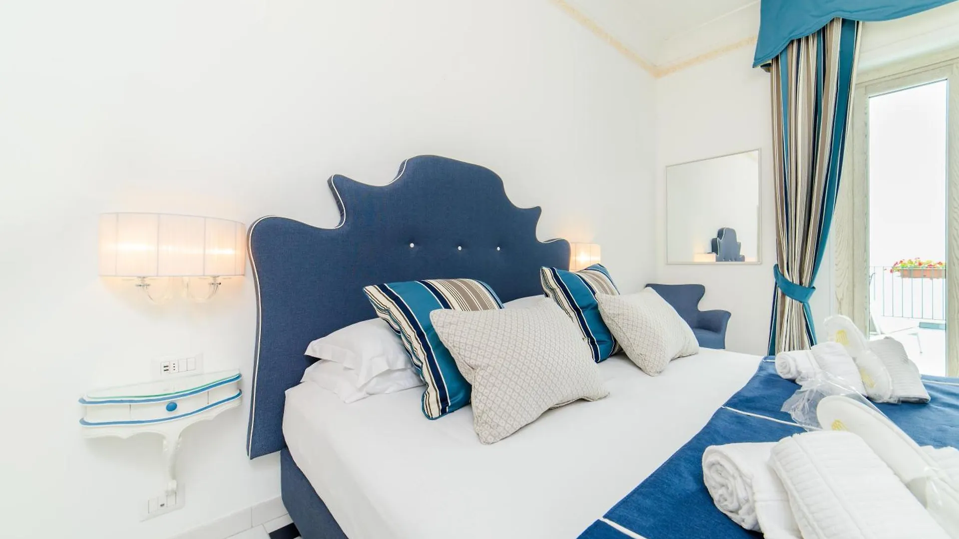 Hotel Il Nido Amalfi 3*,
