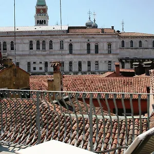 *** Otel Antigo Trovatore İtalya