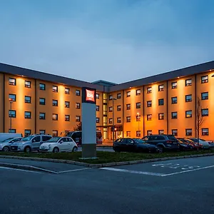 *** Otel Ibis Milano Malpensa İtalya